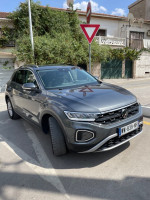 voitures-volkswagen-t-roc-2023-life-constantine-algerie