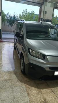 السيارات-النفعية-fiat-doblo-2025-عين-أرنات-سطيف-الجزائر
