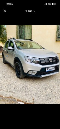 سيارات-dacia-sandero-2018-stepway-عين-البيضاء-أم-البواقي-الجزائر