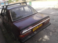 berline-peugeot-305-1980-taher-jijel-algerie