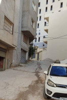 appartement-location-f4-alger-bouzareah-algerie