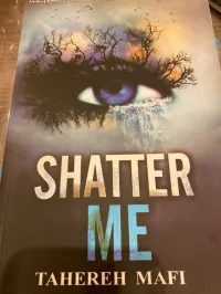 Shatter me book