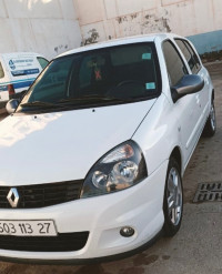 voitures-renault-clio-campus-2013-bye-mostaganem-algerie