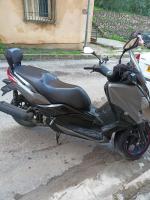 motos-scooters-yamaha-xmax-125-cc-2017-mahelma-alger-algerie