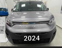 سيارة-صالون-عائلية-fiat-doblo-2024-new-van-confort-أم-البواقي-الجزائر