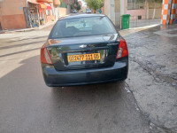 voitures-chevrolet-optra-4-portes-2011-tazoult-batna-algerie