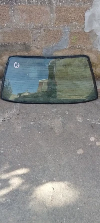 Pare brise r9 arrière 