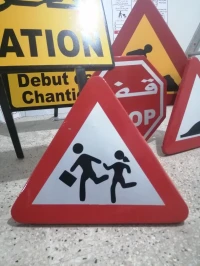 Panneaux de signalisation et d'orientation routière 