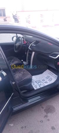 سيارات-peugeot-207-plus-2013-الجزائر-وسط