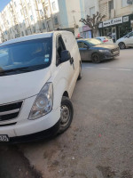 commerciale-hyundai-h1-2010-tole-bejaia-algerie