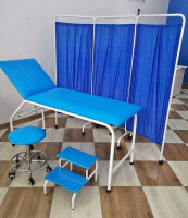 medical-table-de-consultation-divan-et-equipements-dun-cabinet-boufarik-blida-algerie