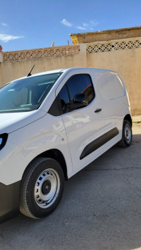 voitures-fiat-doblo-2024-medea-algerie