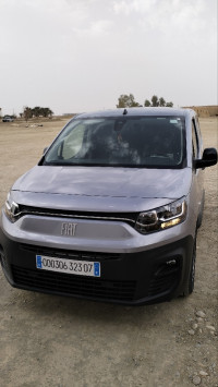 commerciale-fiat-doblo-2023-f-biskra-algerie