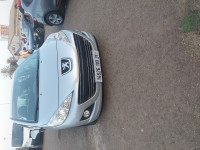 voitures-peugeot-207-2010-active-oran-algerie