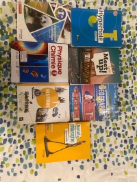 مدرسة-وما-بعد-المدرسة-lot-de-livres-lycee-terminal-baccalaureat-francais-بئر-خادم-الجزائر