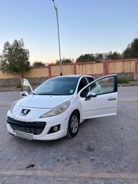 سيارات-peugeot-207-2012-الشلف-الجزائر