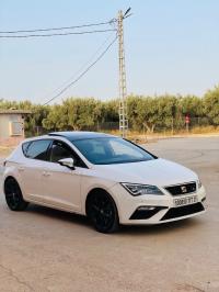 سيارات-seat-leon-2017-معسكر-الجزائر
