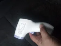 Thermomètre infrarouge