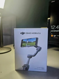DJI OSMO MOBILE 6 Stabilisateur Smartphone 