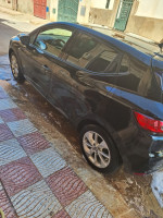 voitures-renault-clio-4-2016-mostaganem-algerie