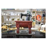 Machine A Coudre Dim H20 Cm/L15 Cm