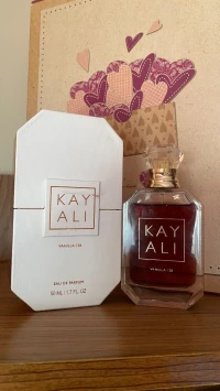 Parfum pour femme kayali 28 original 