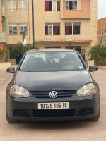 voitures-volkswagen-golf-5-2006-carat-tizi-ouzou-algerie