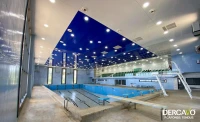 plafond tendu picine