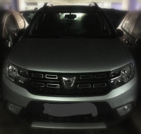 automobiles-dacia-sandero-stepway-2023-fifteen-oran-algerie