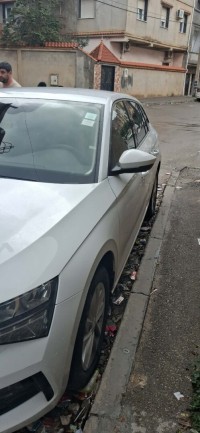 سيارات-skoda-scala-2023-برج-الكيفان-الجزائر