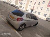 citadine-peugeot-208-2015-style-batna-algerie