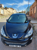 moyenne-berline-peugeot-308-2008-marsat-el-hadjadj-oran-algerie