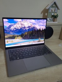 كمبيوتر-محمول-asus-zenbook-s-13-oled-3k-vpro-core-i7-1355u-16gb-ram-1tb-nvme-ssd-intel-iris-xe-graphics-1-kg-de-poids-مستغانم-الجزائر