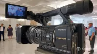 Sony HXR-NX5E Caméscope professionnel NXCAM AVCHD SD/Full HD (1920x1080) 24 Mbp 