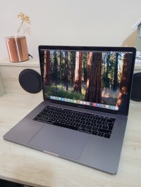 كمبيوتر-محمول-macbook-pro-16-2019-core-i7-16gb-ram-amd-radeon-555x-4gb-256gb-ssd-gamme-workstation-مستغانم-الجزائر