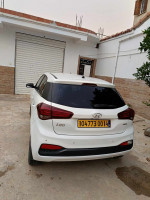 moyenne-berline-hyundai-i20-2020-meftah-blida-algerie