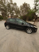 moyenne-berline-peugeot-308-2008-ain-taya-alger-algerie