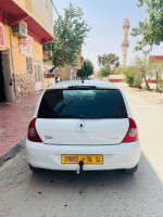 voitures-renault-clio-campus-2014-bye-oum-el-bouaghi-algerie