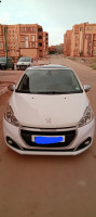 voitures-peugeot-208-2016-allure-facelift-laghouat-algerie