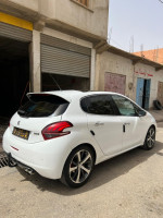 voitures-peugeot-208-2013-gt-line-mendes-relizane-algerie