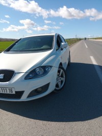 سيارات-seat-leon-2011-برج-الكيفان-الجزائر