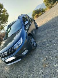 سيارات-dacia-sandero-2018-stepway-المدية-الجزائر