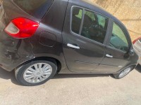 سيارات-renault-clio-3-2010-بوزريعة-الجزائر