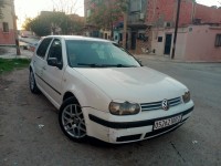 سيارات-volkswagen-golf-4-2000-سيدي-بلعباس-الجزائر