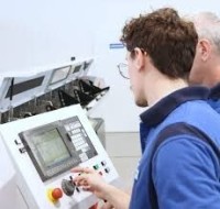 industrie-production-operateur-sur-machine-el-kerma-oran-algerie