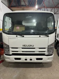 Izuzu NPR 71 2025
