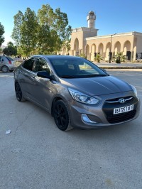 سيارات-hyundai-accent-rb-5-portes-2018-prestige-الأغواط-الجزائر