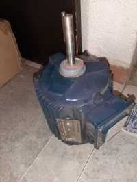 MOTEUR VENTILATEUR CONDENSEUR CENTRALE CLIMATISATION