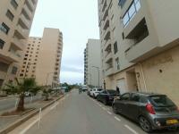 شقة-كراء-4-غرف-وهران-بئر-الجير-الجزائر