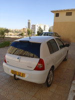 voitures-renault-clio-campus-2012-bye-biskra-algerie